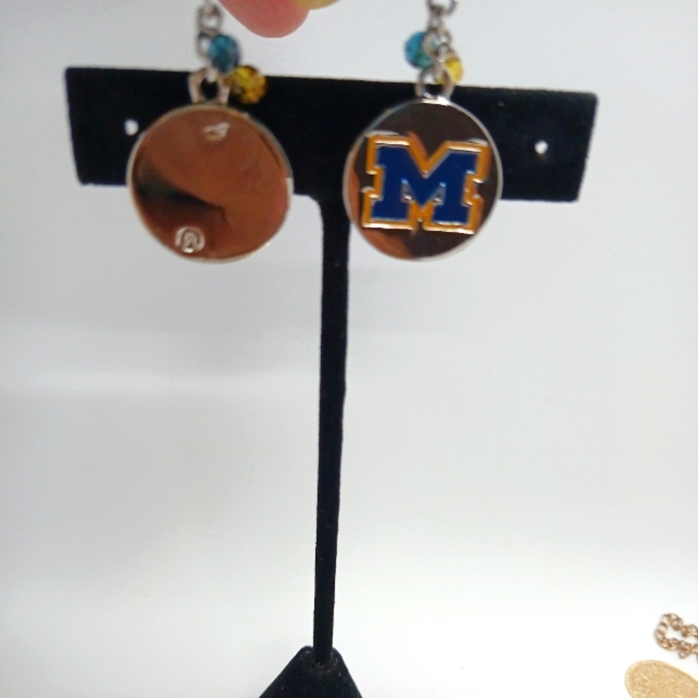 Michigan WOLVERINES Earrings, w/ Swarovski Christallized Accents, Licensed - Picture 4 of 5
